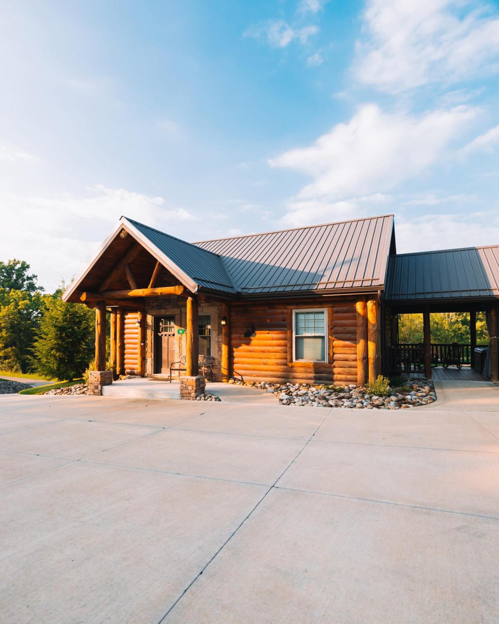 Water Lily Cabin By Amish Country Lodging Berlin Exterior foto