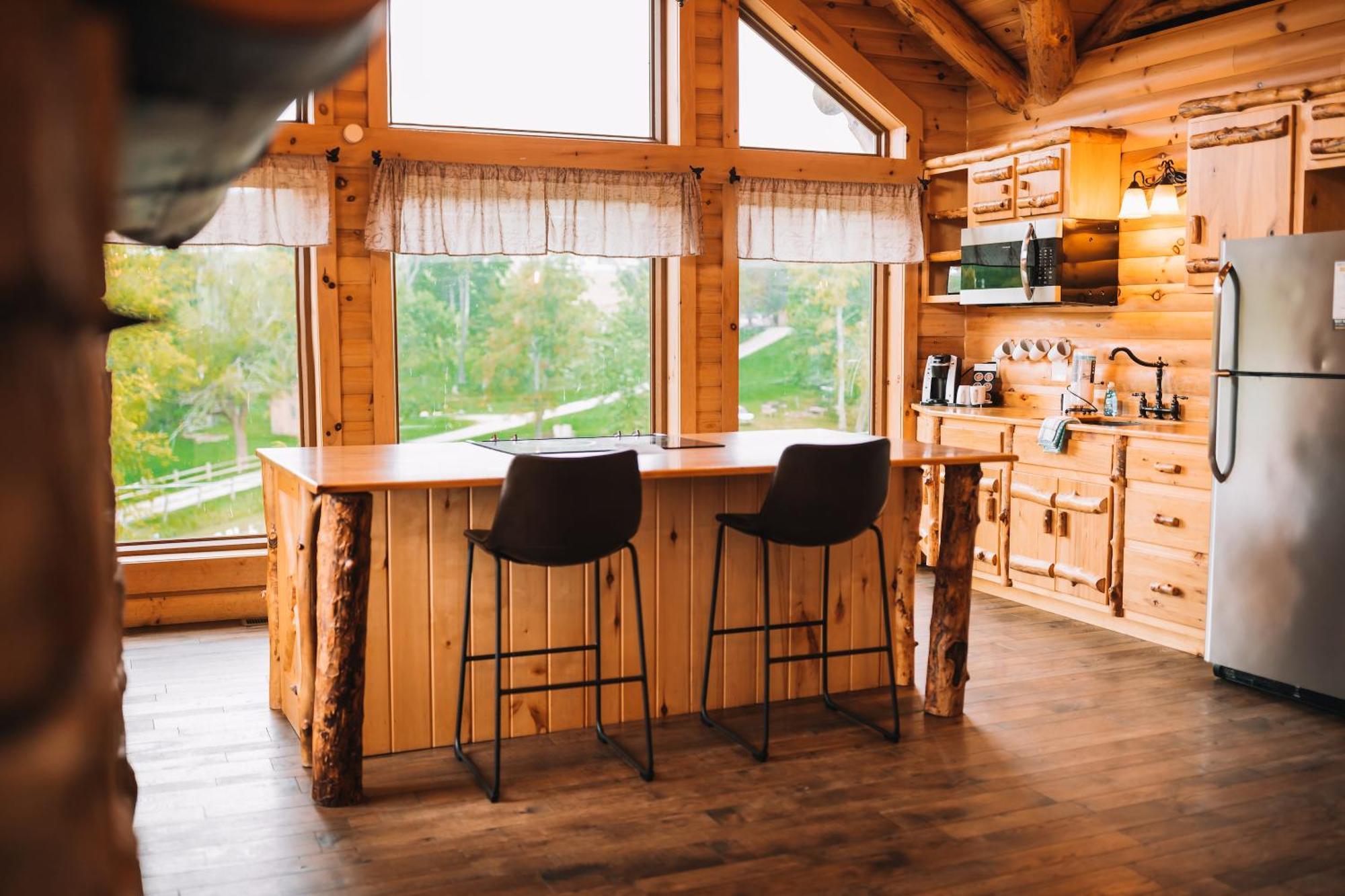 Water Lily Cabin By Amish Country Lodging Berlin Exterior foto